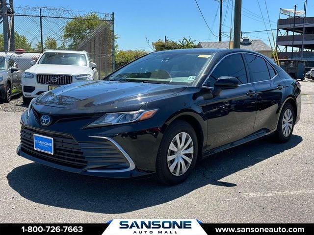 2023 Toyota Camry Hybrid LE