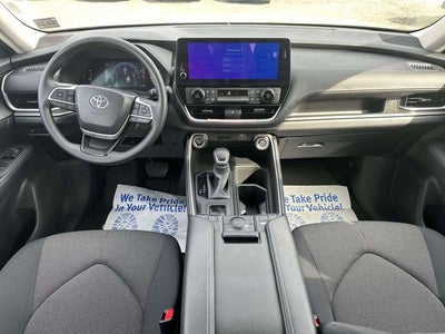 2025 Toyota Grand Highlander LE