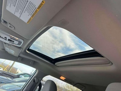 2022 Toyota Sienna LE 8 Passenger