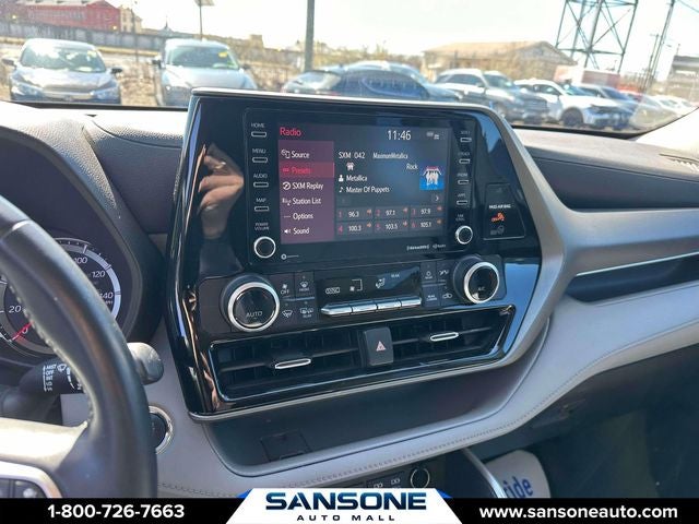 2022 Toyota Highlander LE