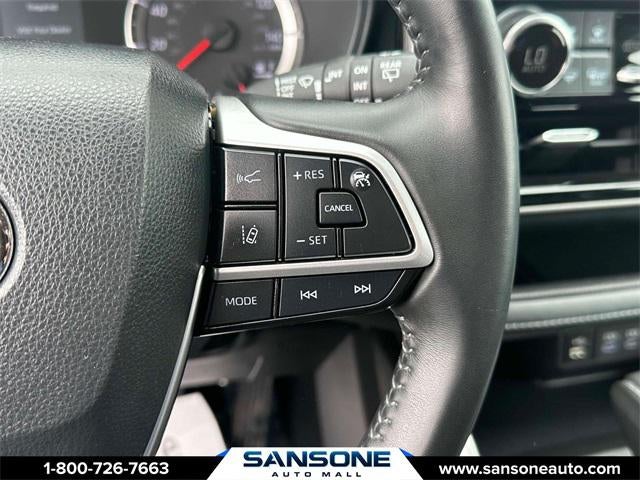 2022 Toyota Highlander LE