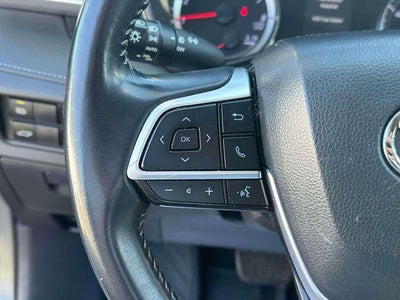 2022 Toyota Highlander LE