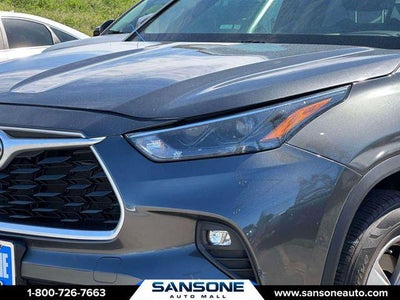 2022 Toyota Highlander LE