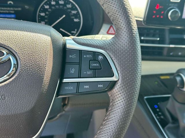 2024 Toyota Sienna Platinum 7 Passenger
