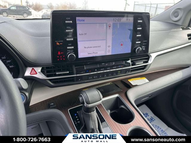2024 Toyota Sienna XLE 8 Passenger