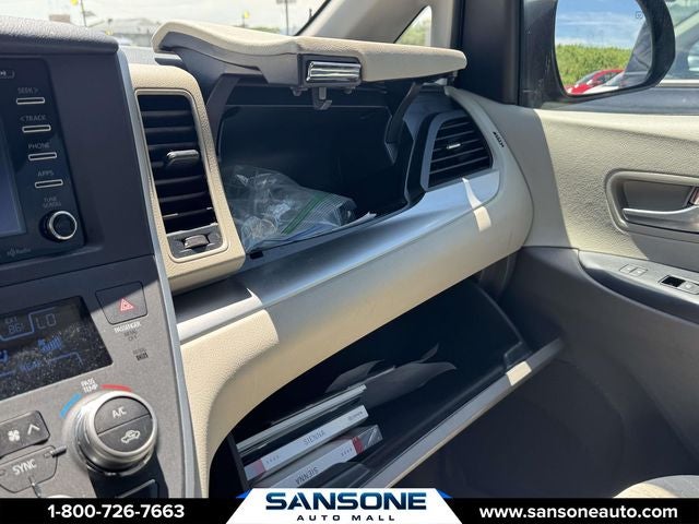 2020 Toyota Sienna LE 7 Passenger