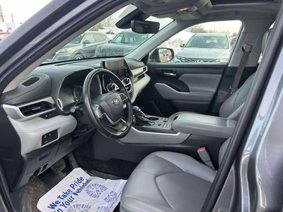 2023 Toyota Highlander XLE