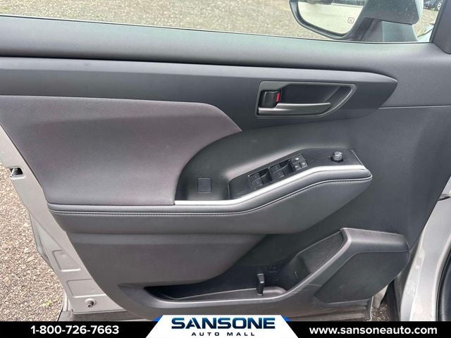 2025 Toyota Highlander LE