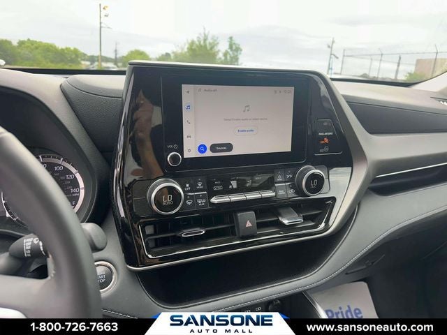 2025 Toyota Highlander LE