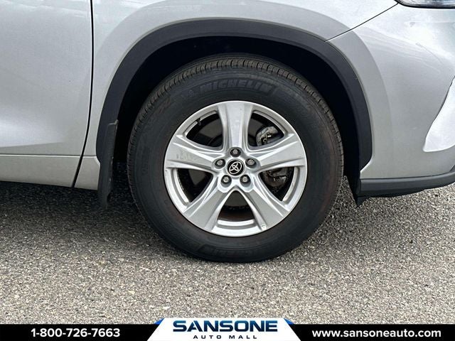 2025 Toyota Highlander LE