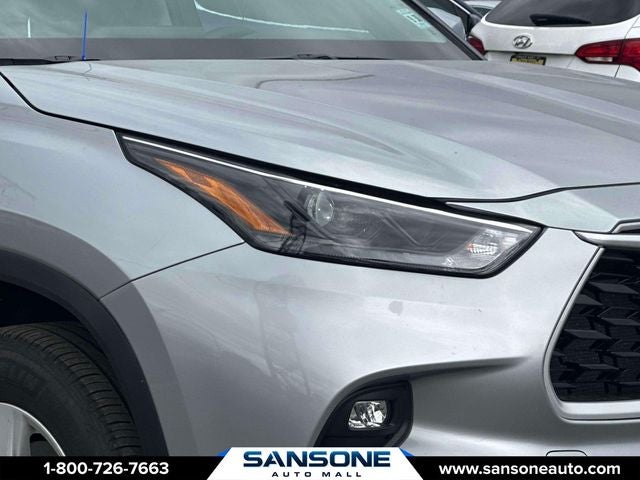 2025 Toyota Highlander LE