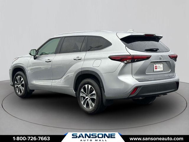 2025 Toyota Highlander XLE