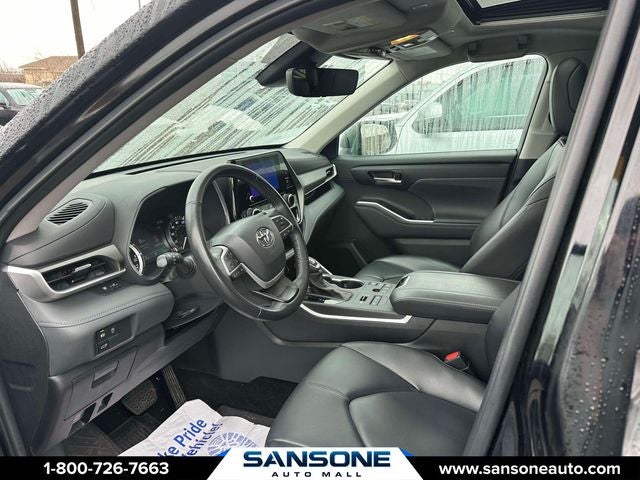 2023 Toyota Highlander XLE