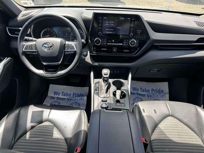 2022 Toyota Highlander XSE