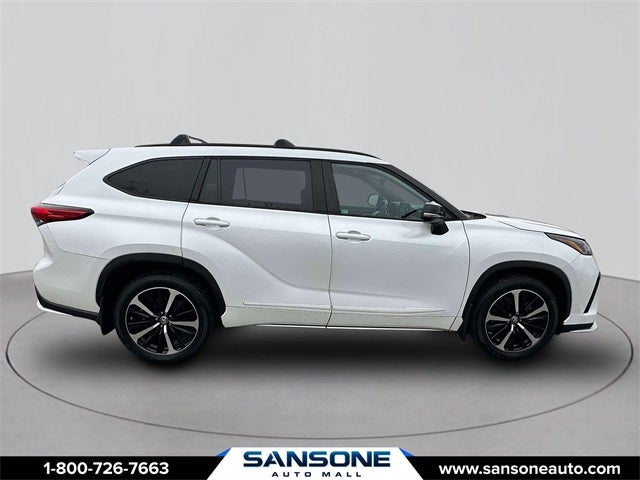 2022 Toyota Highlander XSE
