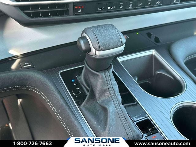 2025 Toyota Sienna XLE 7 Passenger
