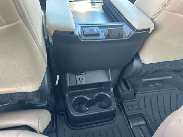 2024 Toyota Sienna Limited 7 Passenger