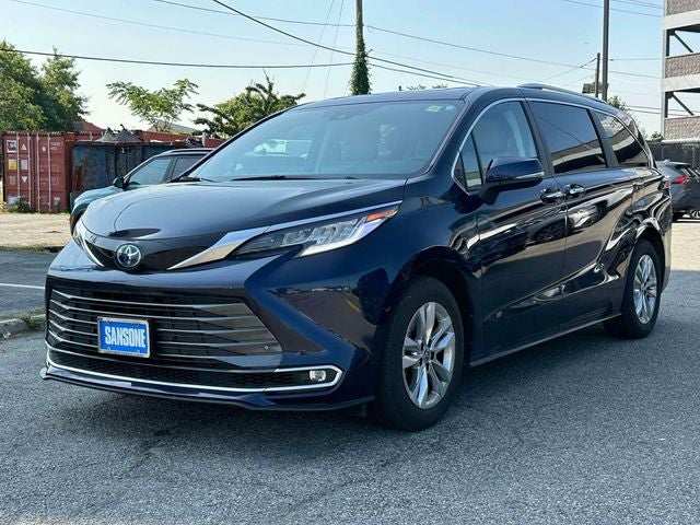 2024 Toyota Sienna Limited 7 Passenger