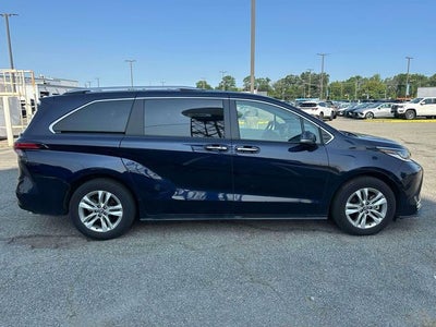 2024 Toyota Sienna Limited 7 Passenger