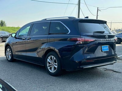 2024 Toyota Sienna Limited 7 Passenger