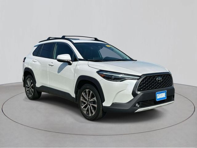 2024 Toyota Corolla Cross XLE