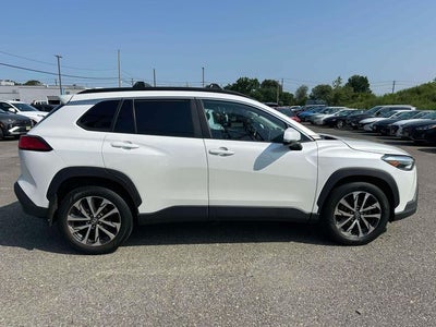 2024 Toyota Corolla Cross XLE