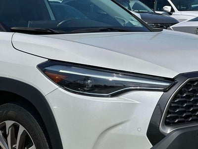 2024 Toyota Corolla Cross XLE