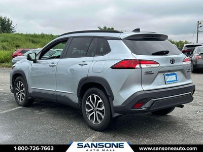 2025 Toyota Corolla Cross Hybrid SE