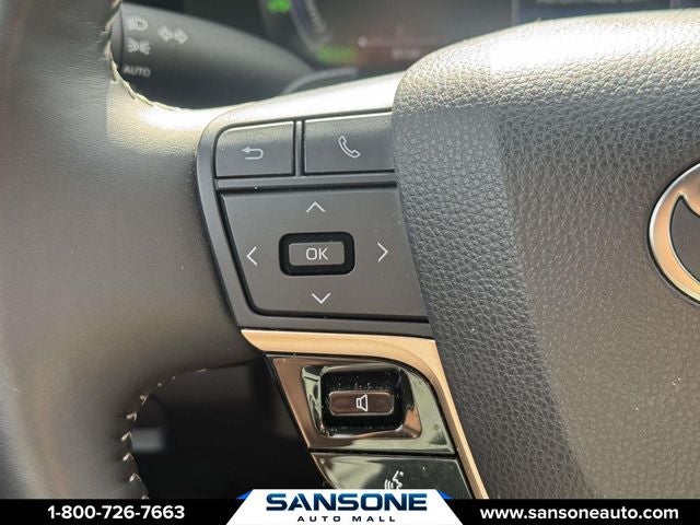 2025 Toyota Crown Signia XLE