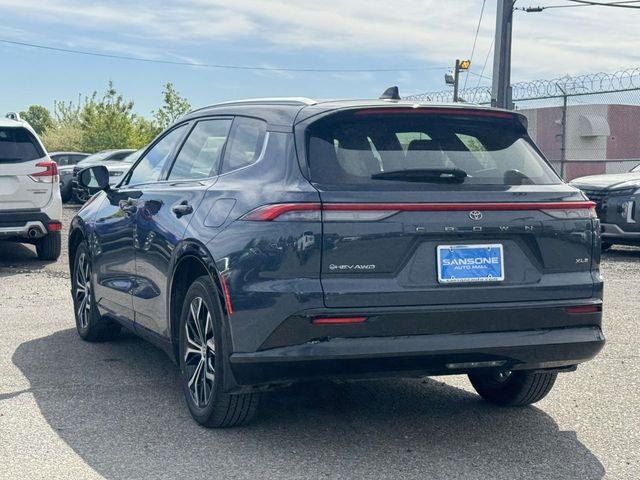 2025 Toyota Crown Signia XLE