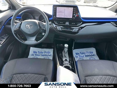 2022 Toyota C-HR XLE