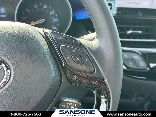 2022 Toyota C-HR XLE