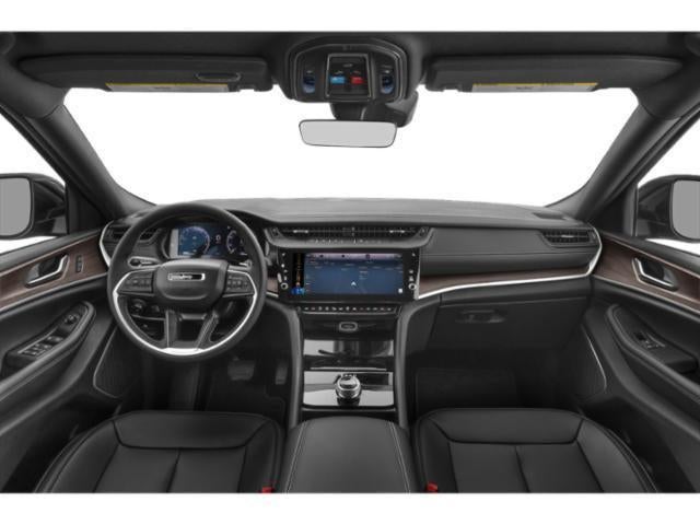2027 Jeep Grand Cherokee GRAND CHEROKEE LIMITED 4X4