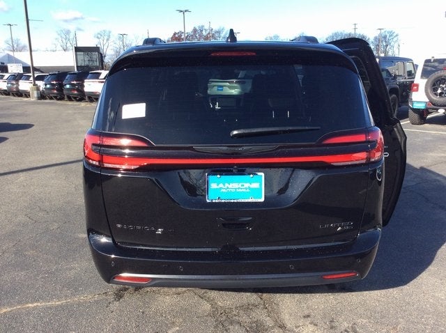 2026 Chrysler Pacifica PACIFICA LIMITED AWD