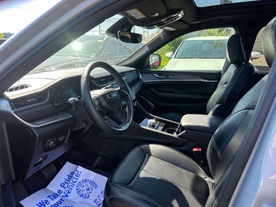 2022 Jeep Grand Cherokee Overland