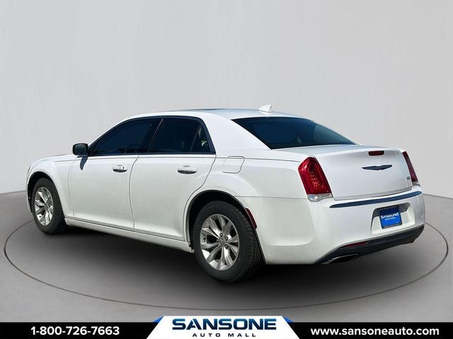 2016 Chrysler 300 Limited