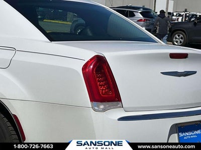2016 Chrysler 300 Limited