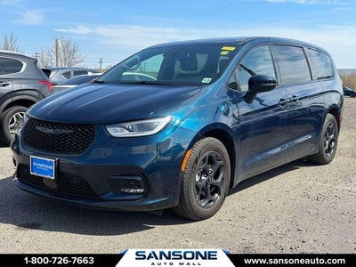 2023 Chrysler Pacifica Hybrid Touring L
