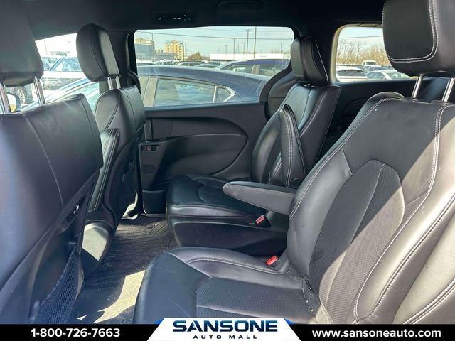 2023 Chrysler Pacifica Hybrid Touring L