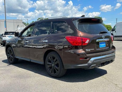 2019 Nissan Pathfinder SL