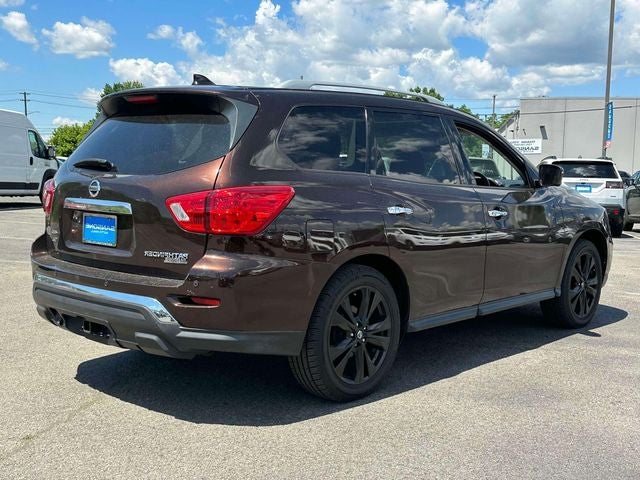 2019 Nissan Pathfinder SL