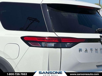 2022 Nissan Pathfinder SV