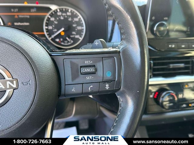 2022 Nissan Pathfinder SL