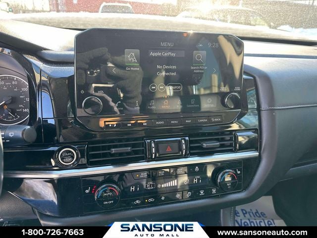 2022 Nissan Pathfinder SL