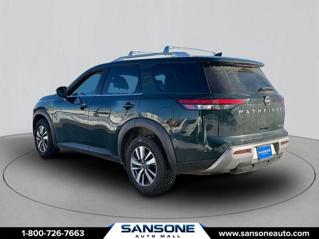 2022 Nissan Pathfinder SL