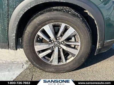 2022 Nissan Pathfinder SL