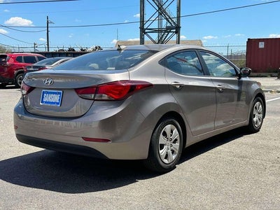 2016 Hyundai Elantra SE