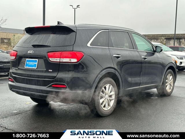 2017 Kia Sorento LX