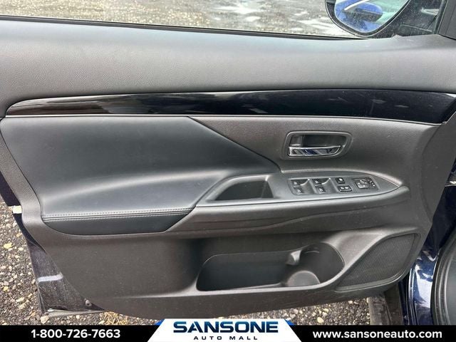 2020 Mitsubishi Outlander SE