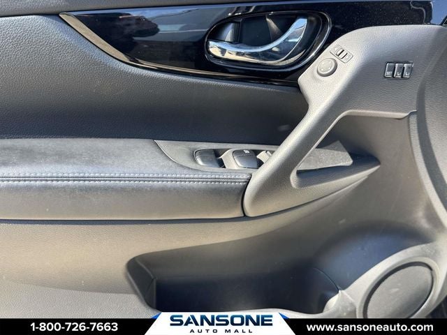 2022 Nissan Rogue Sport SV